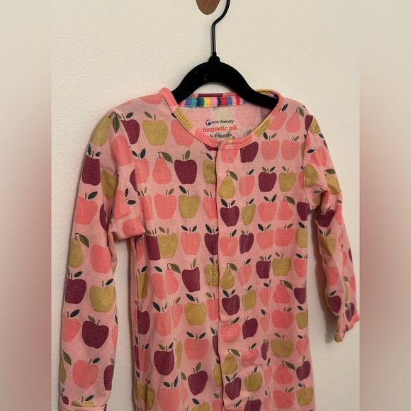 Magnetic Me Appleton Footies - Picture 2 of 3